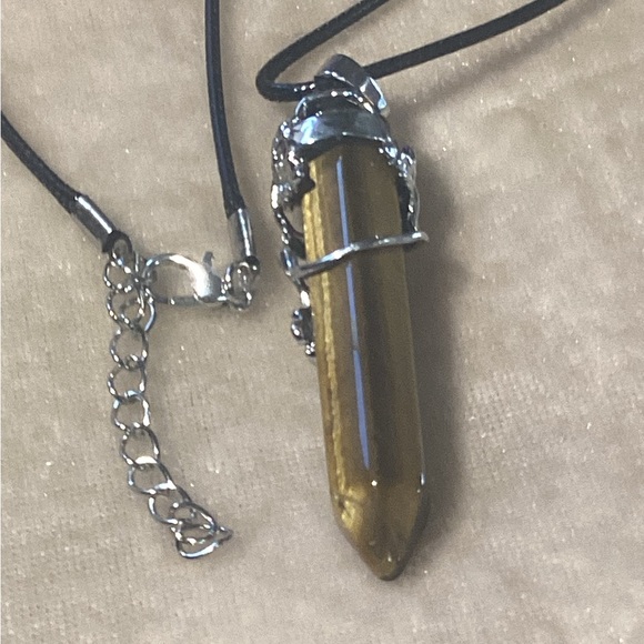 Unisex Tiger’s Eye Pointer Pendant Necklace - Picture 6 of 16